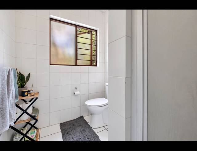 2 BEDROOM APARTMENT FOR SALE IN MELROSE